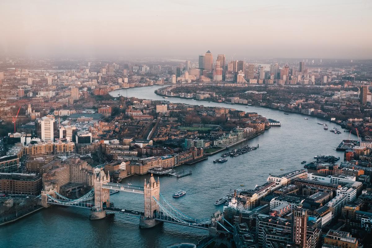 An image showcasing various art museums in London, highlighting their grand architecture and bustling atmosphere